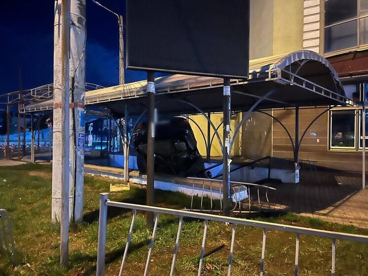В Крыму водителем машины, въехавшей в подземный переход, оказался подросток