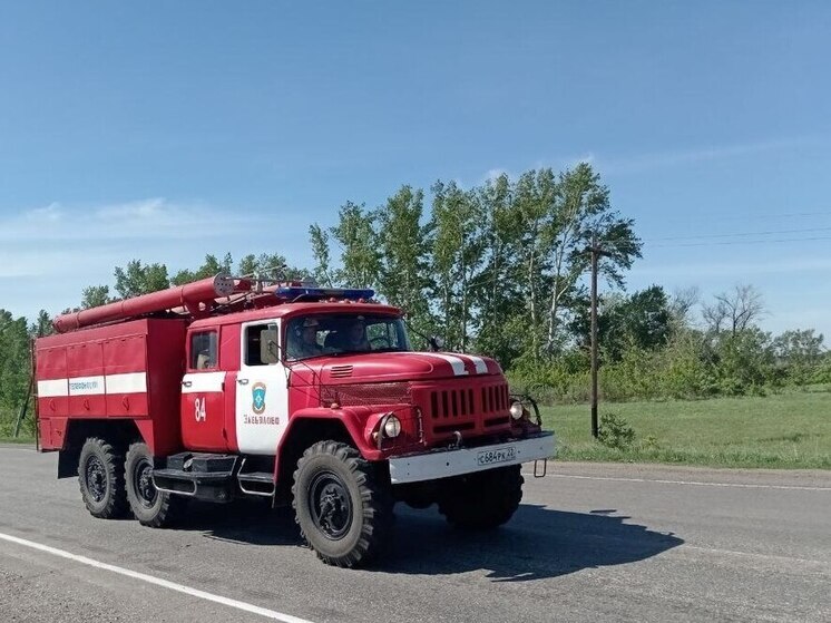 В центре Барнаула загорелся ресторан кавказской кухни