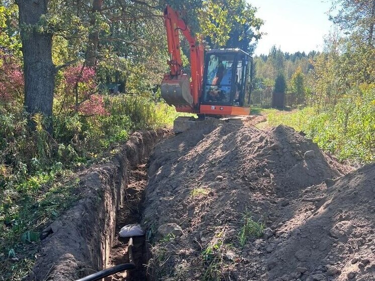 В козельской деревне строят газопровод