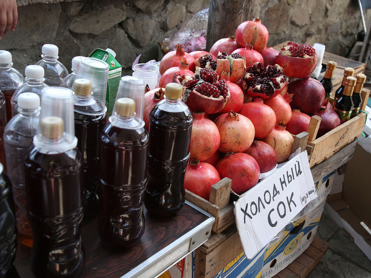 Озвучены плюсы и минусы популярных соков