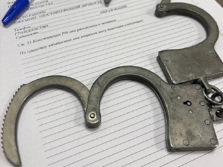 Две петербурженки стали подозреваемыми по уголовному делу о фейках про армию