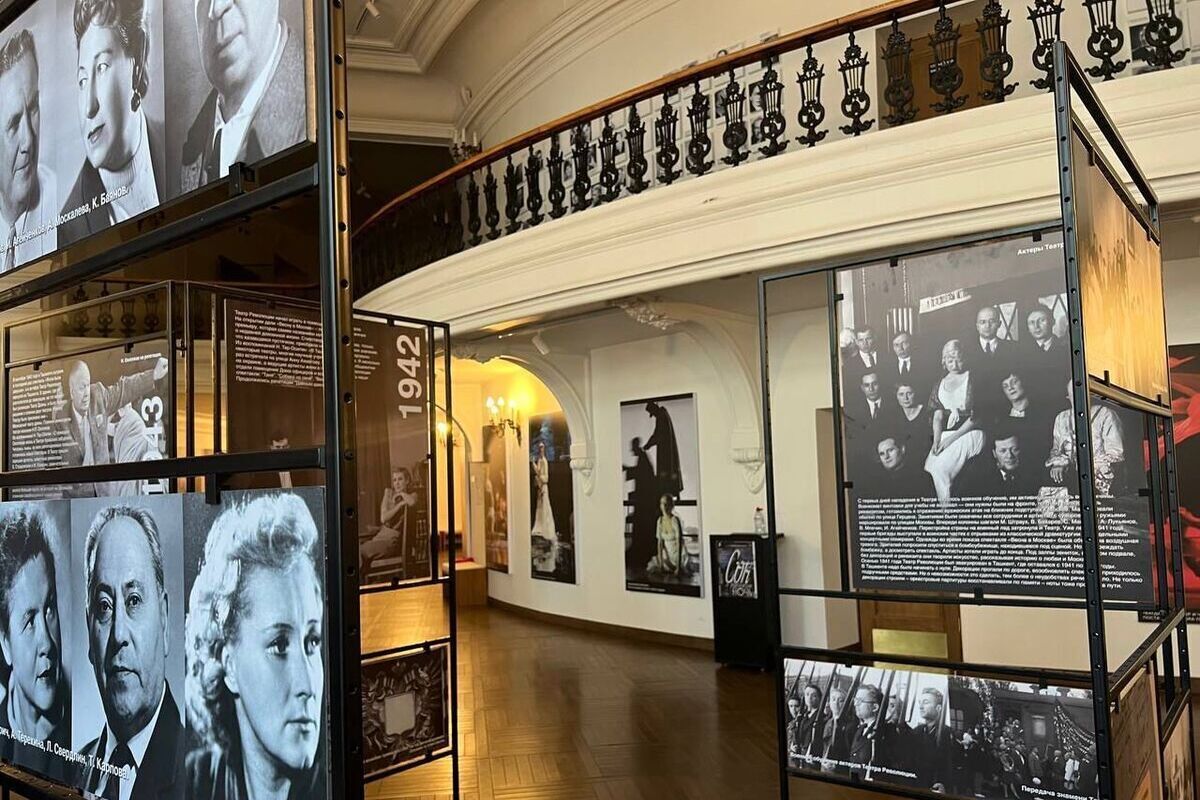 «Информация не соответствует действительности»: в Театре им. Маяковского по пунктам ответили на «претензии» Дмитрия Певцова