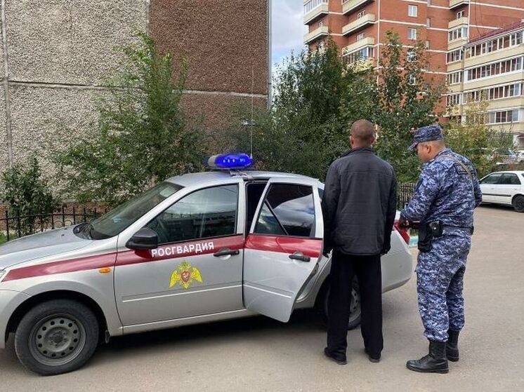 В Улан-Удэ задержан подозреваемый в краже планшета из магазина