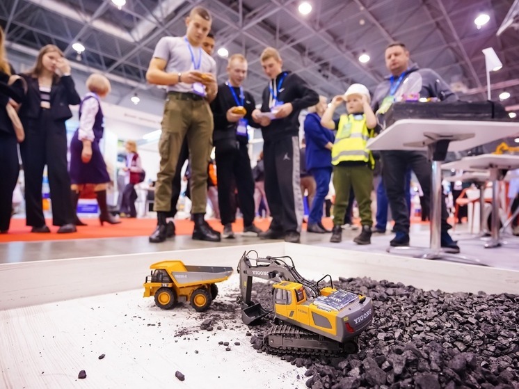 Учебная Сибирь–2025: форум, где педагоги вдохновляются, дети делают первые шаги в профессию, а родители получают ответы на важные вопросы