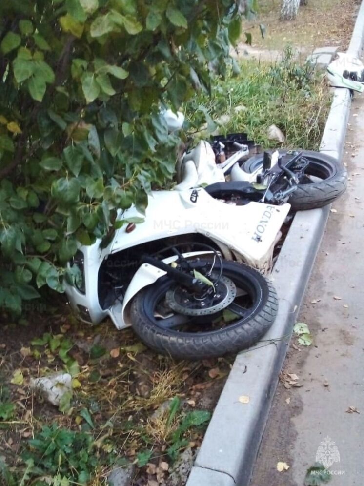 В Воротынске не поделили дорогу иномарка и мотоцикл