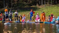 Сезон закрыт: в Хабаровском крае провели костюмированный SUP-сплав