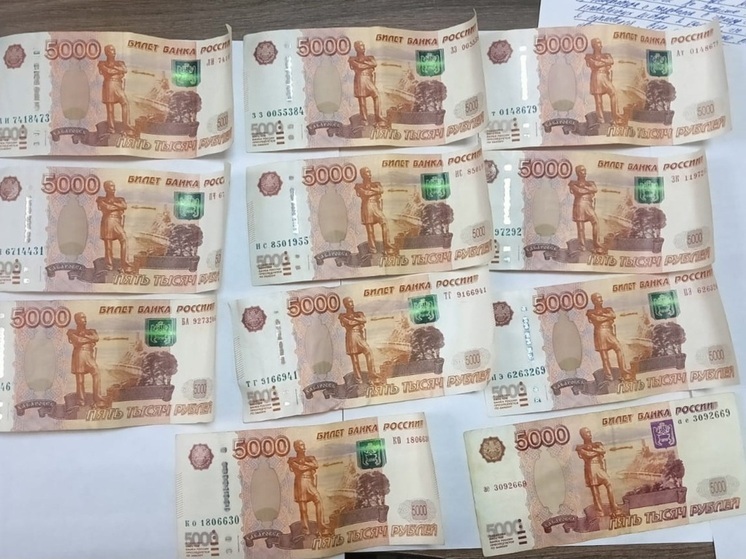 В Твери бывший угонщик украл чужие деньги и поехал в Москву