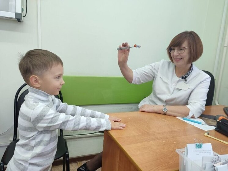 Пензенский врач рассказала, с чем может быть связана привычка детей грызть ногти