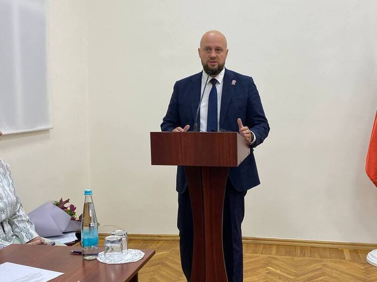 В Курске на должность главы города депутаты КГС избрали Евгения Маслова