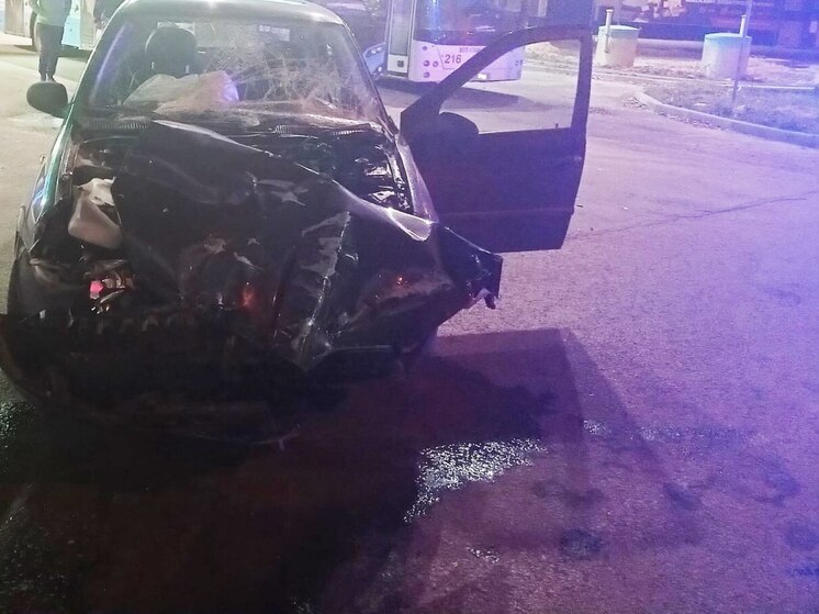 Страшная авария в Тамбове: водитель Lada Kalina получил множественные травмы