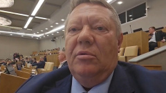 Госдума решает проблему нехватки врачей и фармацевтов: видео
