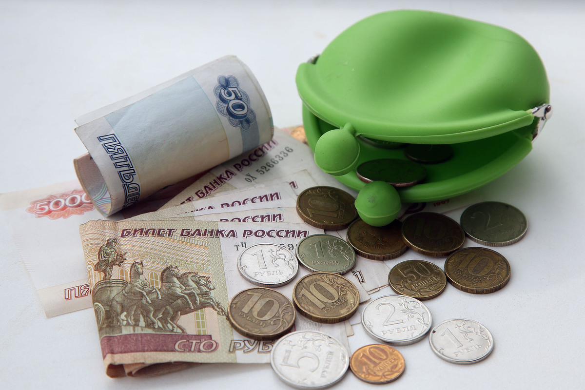 Домохозяйки в шоке от предложения оплачивать ОМС: не выживем