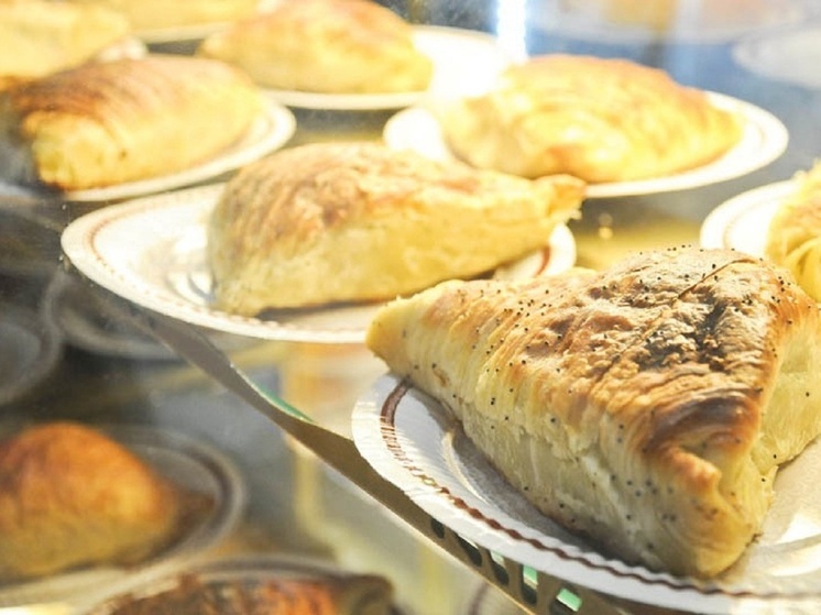 Приостановили работу компании общепита в школе Екатеринбурга, где отравились дети