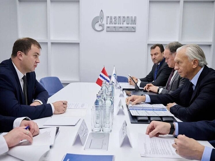 Виталий Хоценко и Александр Дюков обсудили реализацию инвестпроектов «Газпром нефти» в Омской области