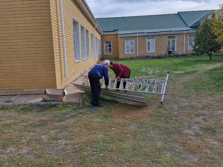 Специалисты Дагестана отремонтировали крышу школы в Пришибе после атаки беспилотника