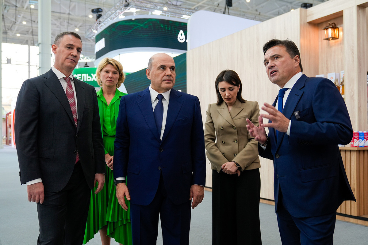 Андрей Воробьев рассказал Михаилу Мишустину о роли ИИ-технологий в аграрном секторе Подмосковья