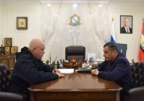 В Курскую область приехал министр энергетики России Сергей Цивилёв для того, чтобы обсудить с губернатором Александром Хинштейном ход начавшегося отопительного сезона и ситуацию с топливом