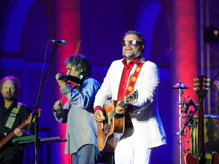 Бориса Гребенщикова* будут судить по иноагентскому делу