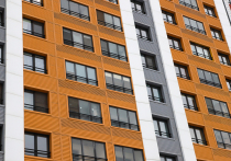 По  итогам третьего квартала объем предложения квартир и апартаментов бизнес-класса на столичном рынке новостроек снизился на 8%. Зато средневзвешенная цена одного квадратного метра выросла на 5% и «перешагнула» психологически важный уровень 500 тыс. руб. Но  желающих купить лоты в престижных локациях Белокаменной от этого меньше не стало:  число подписанных договоров долевого участия (ДДУ) в июле-сентябре по сравнению со вторым кварталом  увеличилось на 42%.