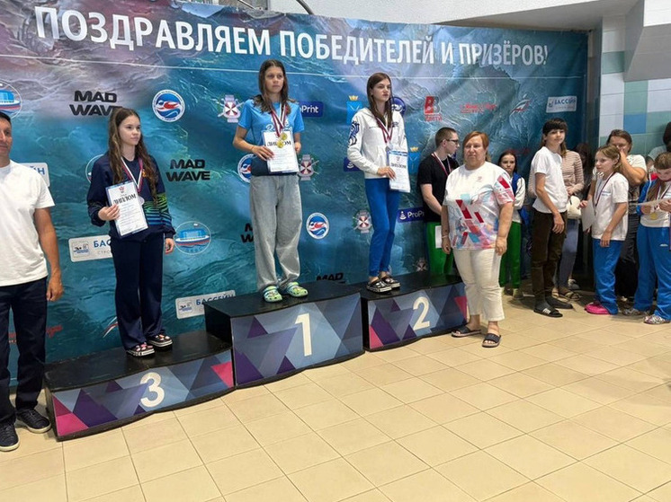 Пловчиха из Волхова завоевала для сборной Ленобласти еще две золотые медали