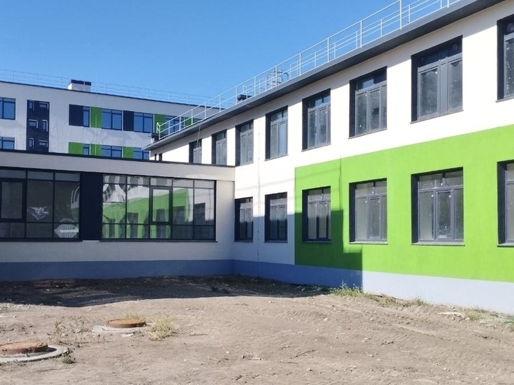 В корпусах Мариупольского техникума транспорта и промышленных технологий завершаются фасадные работы