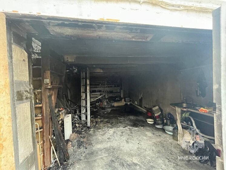Калининградские спасатели потушили пожар на Литовском валу