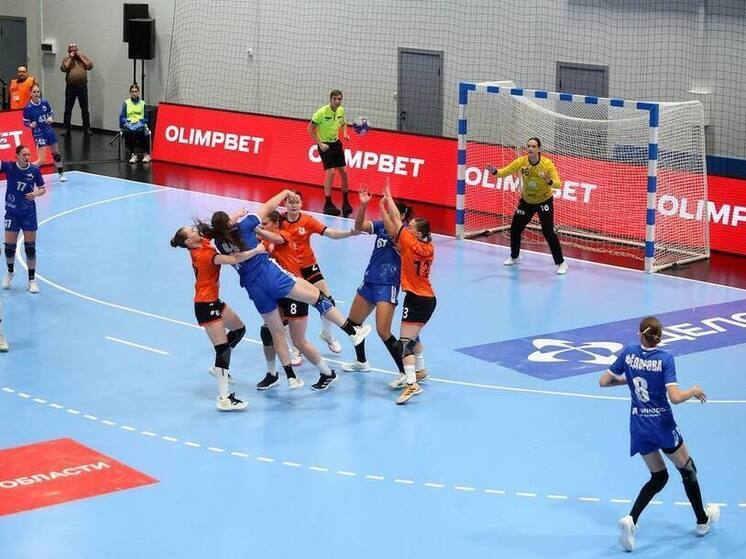 Волгоградские гандболистки выиграли домашний матч против «Уфы-Алисы»
