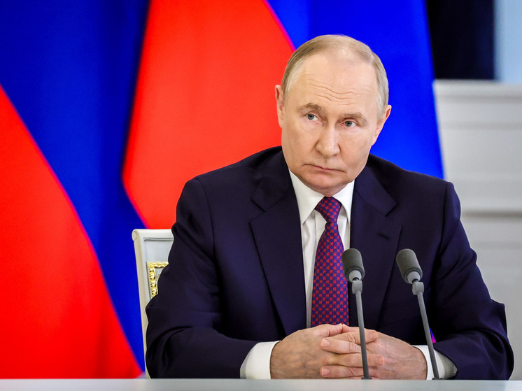 Путин рассказал о компенсациях в связи с крушением самолета азербайджанской авиакомпании AZAL