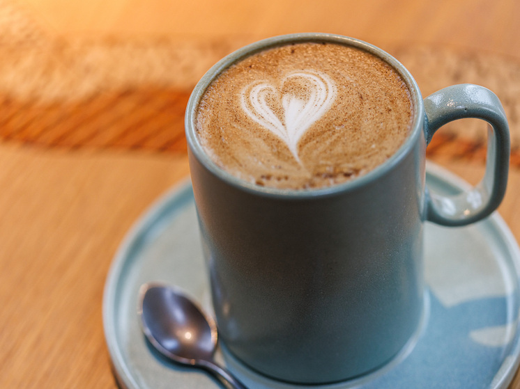 Взрослому человеку не стоит пить больше 400 миллиграммов кофеина в день