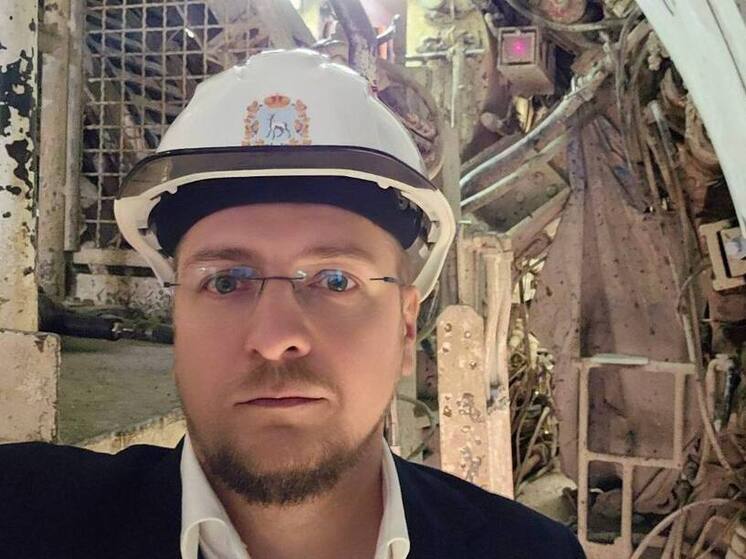 Щит прошел 1200 метров на проходке правого перегонного тоннеля «Театральной»