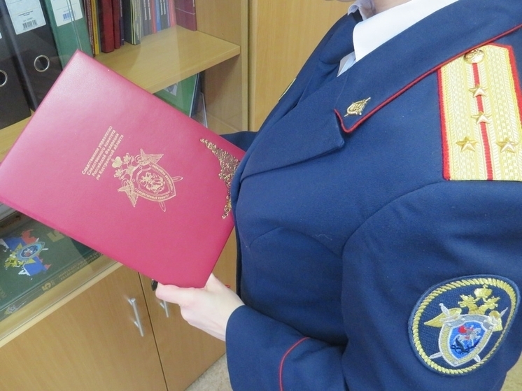 В Галиче мужчина свалил кулаком с ног полицейского
