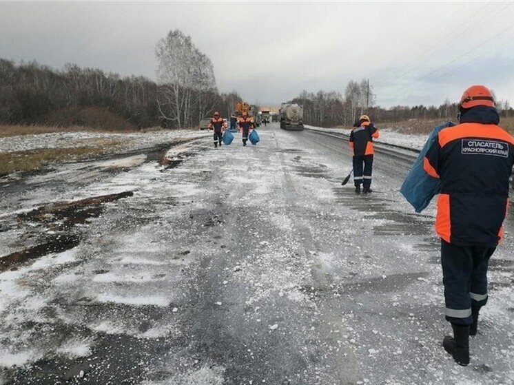 Два водителя погибли в лобовом столкновении грузовиков на трассе «Сибирь» в Красноярском крае