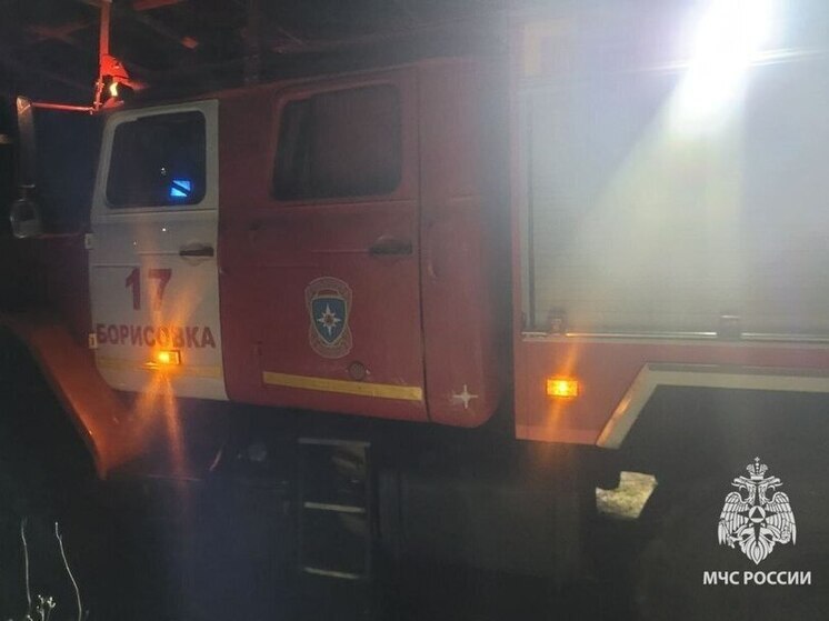 В белгородской Борисовке загорелся магазин