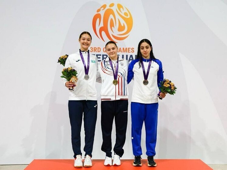 Воронежская пловчиха Садовникова «озолотила» сборную