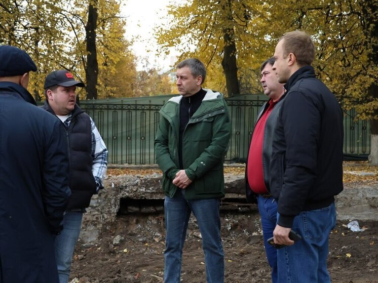 В Алексине обновляют главный мемориал в честь Великой Победы