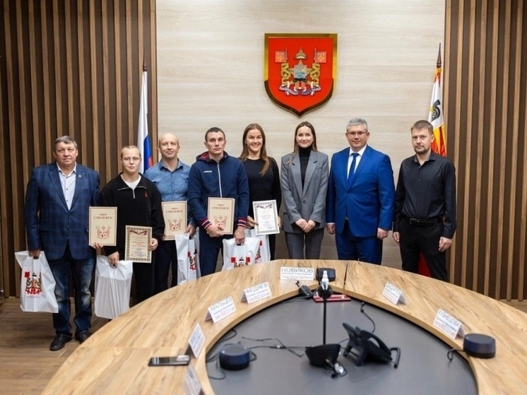 Alexandra Novikov ha incontrato gli atleti eccezionali di Smolensk