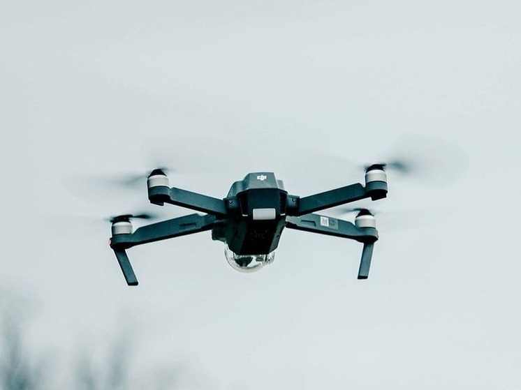 Бронетехнику и беспилотники используют во время антитеррористических учений в Луганске