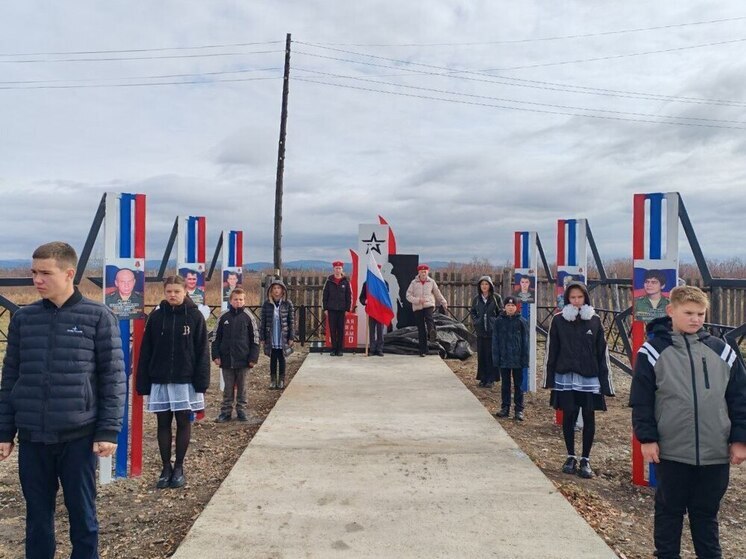 Аллею памяти Героям СВО открыли в селе Татаурово в Забайкалье