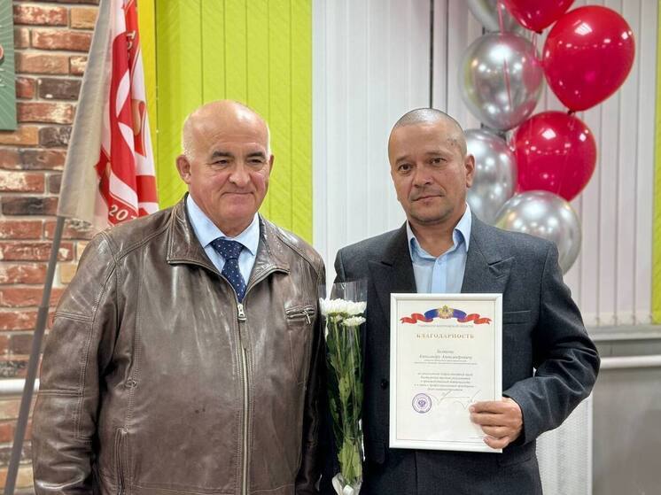 Губернатор Сергей Ситников передал Костромкому судомеханическому заводу благодарность президента