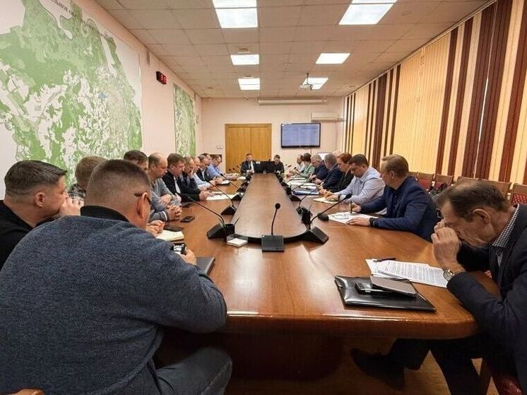 В Кирове изучат вопрос работы светофора на перекрестке Ульяновской и Энтузиастов