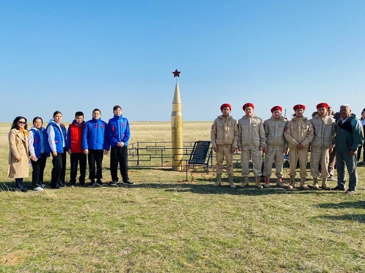 В Калмыкии открыли обелиск партизанскому отряду Сергея Коломейцева