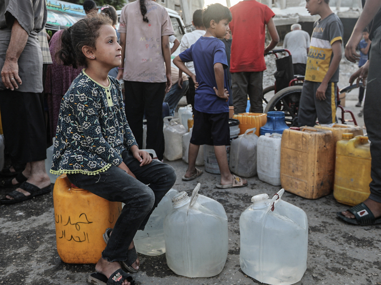 В ХАМАС заявили, что начнут освобождать заложников в понедельник утром