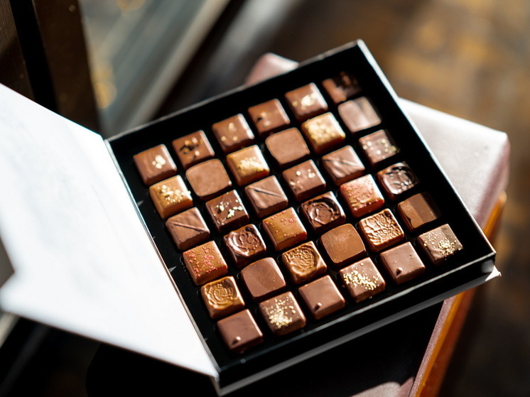 Врач Исаев объяснил, есть ли опасность в сладостях с алкоголем