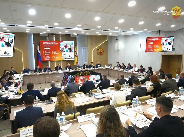 Олег Николаев предложил упростить аккредитацию региональных спортфедераций