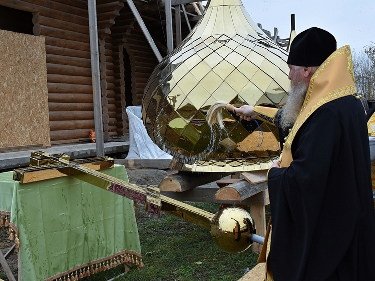 Епископ Евфимий освятил кресты для нового храма в Усманском районе