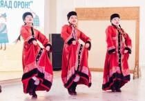 В Улан-Удэ в школе по обучению бурятскому языку «Амар Мэндэ!» придумали школьную «валюту» - тухэриг (рубль), который получают дети за успехи в учёбе