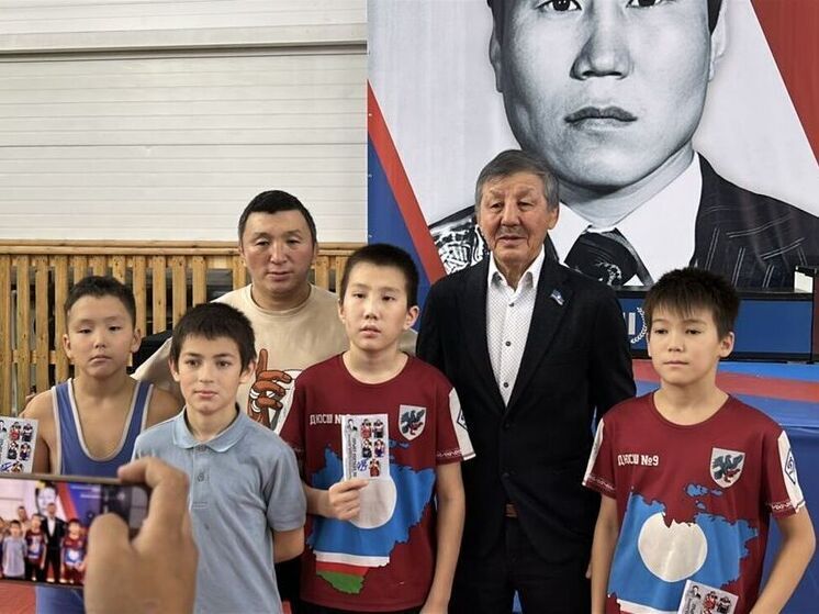 Мастер-классы от чемпионов и жаркие схватки: в Якутии прошел турнир по вольной борьбе памяти Дмитрия Пахомова