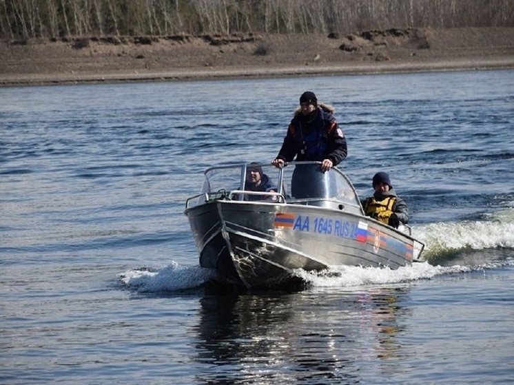 Троих рыбаков спасли на Красноярском водохранилище после ночевки на берегу