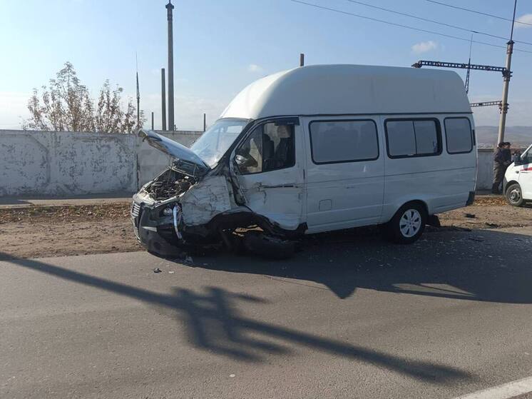 Прокуратура взяла на контроль ДТП с маршруткой на Стеклозаводе в Улан-Удэ