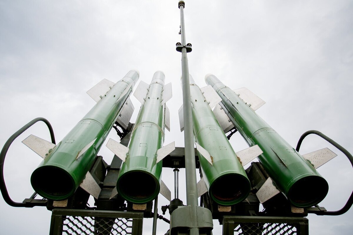 Abbattimento di 26 droni nemici nella regione di Astrachan: un successo per la difesa aerea russa